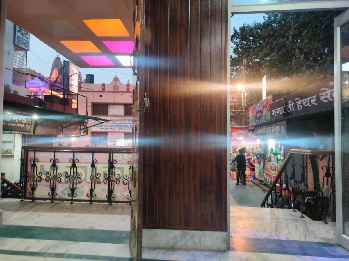Subhadra Guest House 马图拉 外观 照片