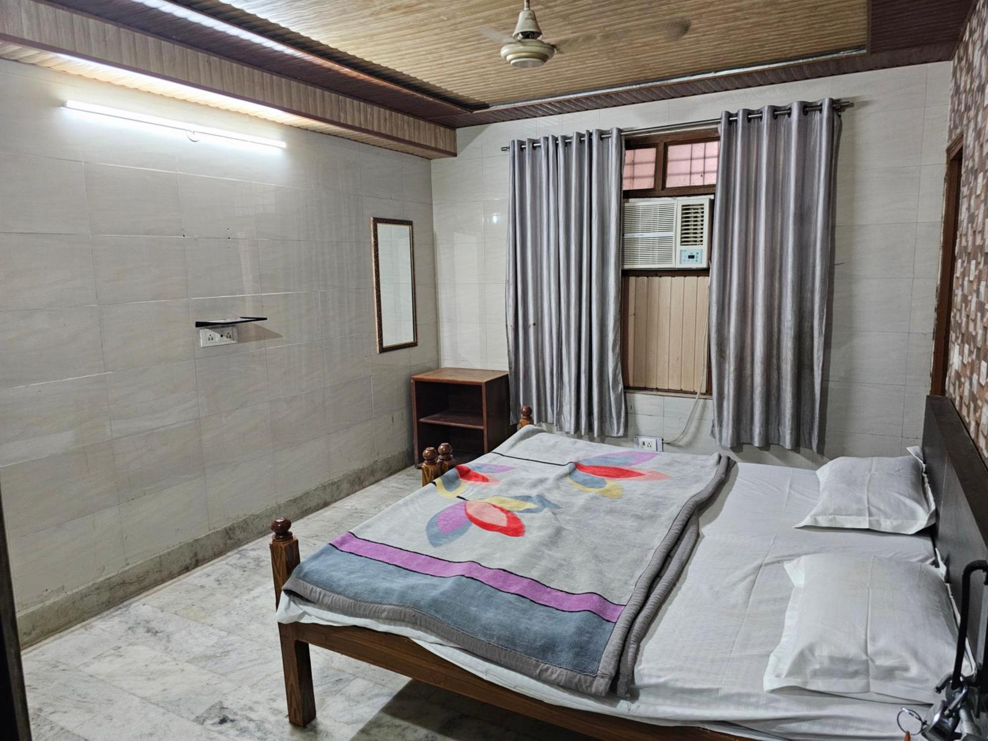 Subhadra Guest House 马图拉 客房 照片